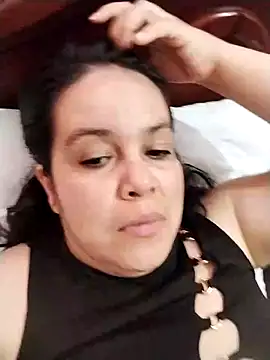 lunanataly online show from January 21, 9:04 pm