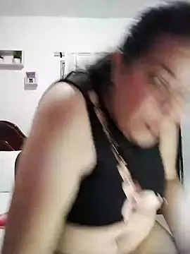 lunanataly online show from February 10, 8:00 pm