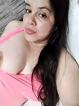 lunanataly online show from February 19, 3:06 am