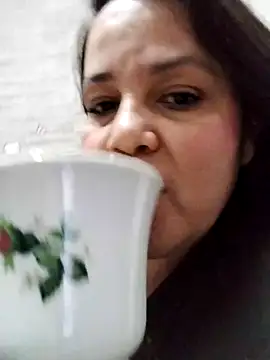 lunanataly online show from March 2, 9:54 pm