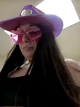 PhatAss Kummmilla online show from January 25, 8:31 am