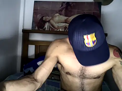 Snapshot of hideonbush051 chatting on November 1, 1:51 am hideonbush051 online show from November 1, 1:51 am