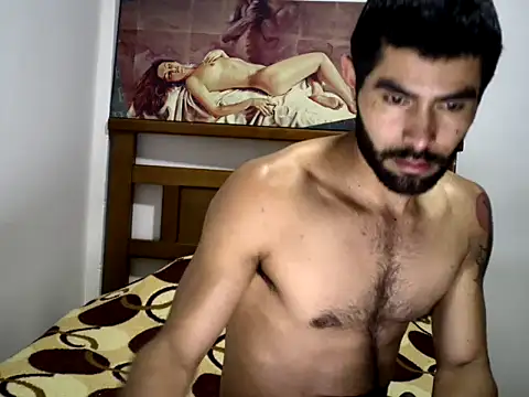 Snapshot of hideonbush051 chatting on November 7, 11:21 am hideonbush051 online show from November 7, 11:21 am