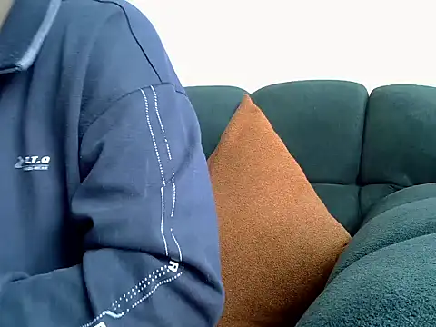 NATASHA LUCKY online show from April 15, 7:15 am