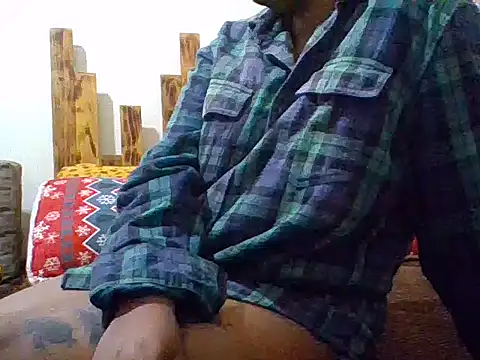 NATASHA LUCKY online show from April 18, 4:11 pm