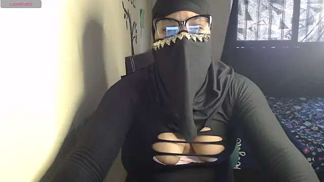 Aaliyah brown online show from March 19, 12:53 pm