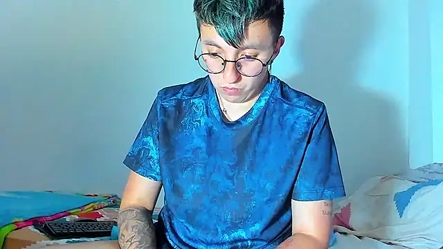 Sexyboy 666 online show from December 16, 12:59 am