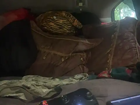 SlimeCrownzOut5 online show from April 22, 3:02 pm