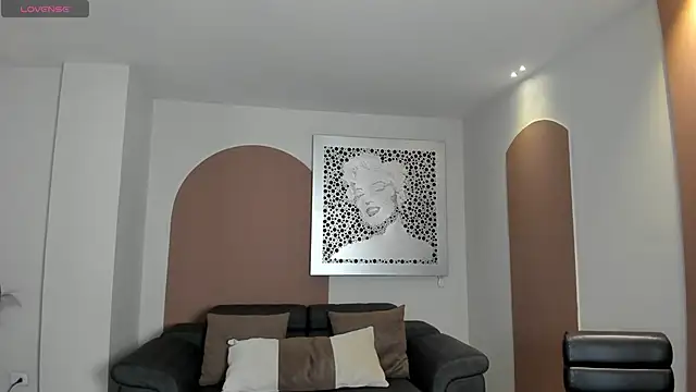 Snapshot of AnaisNin chatting on March 26, 11:05 am AnaisNin online show from March 26, 11:05 am