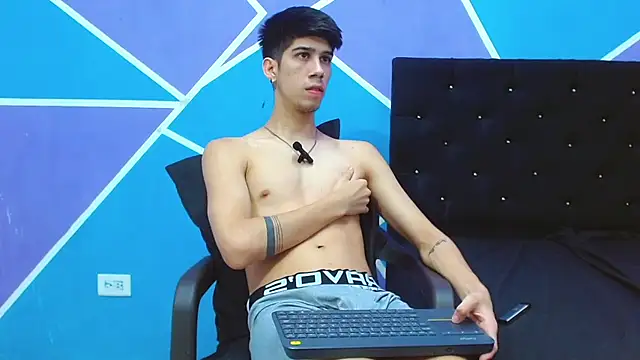 Snapshot of jhony-sex chatting on December 17, 4:01 am jhony-sex online show from December 17, 4:01 am