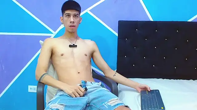 Snapshot of jhony-sex chatting on January 7, 4:08 am jhony-sex online show from January 7, 4:08 am