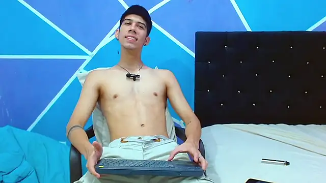 Snapshot of jhony-sex chatting on January 19, 7:58 pm jhony-sex online show from January 19, 7:58 pm