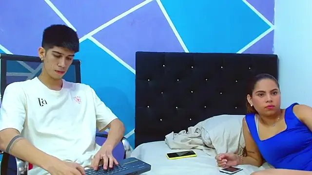 Snapshot of jhony-sex chatting on February 15, 3:42 am jhony-sex online show from February 15, 3:42 am