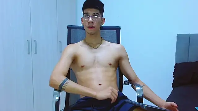 Snapshot of jhony-sex chatting on October 2, 6:31 am jhony-sex online show from October 2, 6:31 am