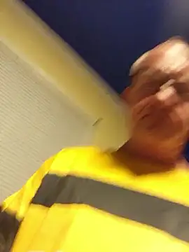 justjerkinaround666 online show from February 15, 2:52 am