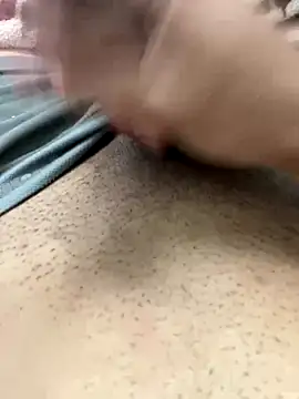 Snapshot of thfrances chatting on October 3, 2:19 am thfrances online show from October 3, 2:19 am