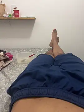 Snapshot of thfrances chatting on December 19, 11:56 pm thfrances online show from December 19, 11:56 pm