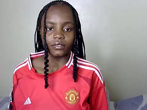 ebony liza online show from January 15, 12:15 pm