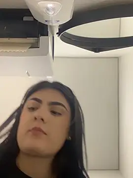 IrisBaker online show from March 22, 10:26 pm