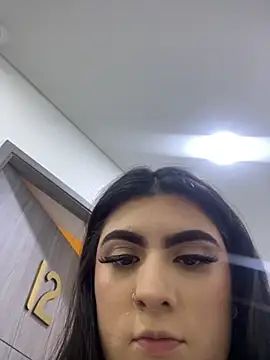 IrisBaker online show from September 15, 9:04 pm