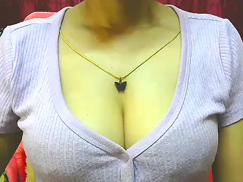 ishmita99 online show from September 19, 4:47 am