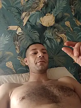 litleboy92 online show from March 18, 2:37 am