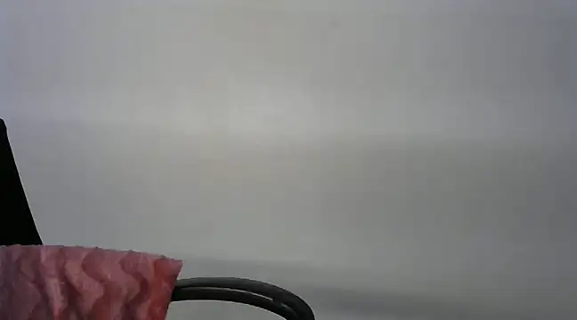 Snapshot of lola-__ chatting on February 11, 4:35 pm lola- online show from February 11, 4:35 pm