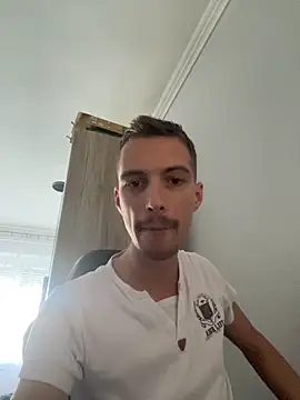 elatus0206 online show from October 26, 10:43 am