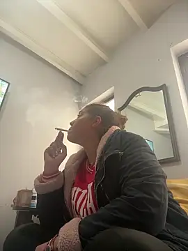 Snapshot of andreinitahg chatting on March 17, 2:56 pm andreinitahg online show from March 17, 2:56 pm