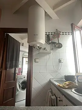 Snapshot of andreinitahg chatting on March 20, 9:15 am andreinitahg online show from March 20, 9:15 am