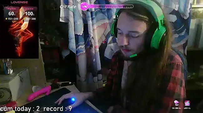 Snapshot of nicolasdumand21 chatting on December 7, 3:19 pm nicolasdumand21 online show from December 7, 3:19 pm