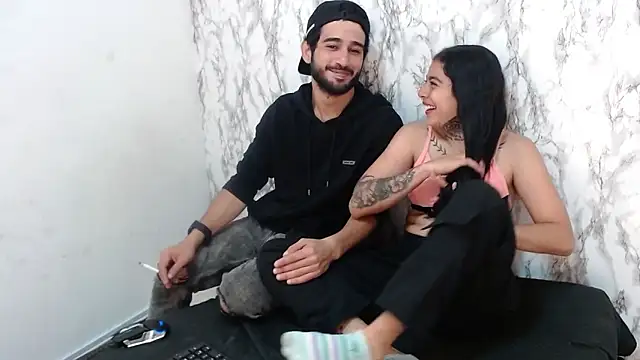 Moon and aaron online show from March 4, 4:07 am