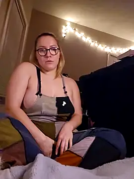 Snapshot of Paynted_Lady chatting on December 18, 3:45 am Paynted Lady online show from December 18, 3:45 am