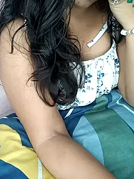 Snapshot of Tanvi-patil chatting on July 6, 5:48 pm Tanvi-patil online show from July 6, 5:48 pm