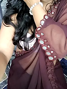 Snapshot of Tanvi-patil chatting on July 8, 8:24 pm Tanvi-patil online show from July 8, 8:24 pm
