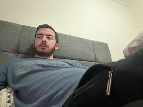 laynufff online show from April 22, 5:32 am