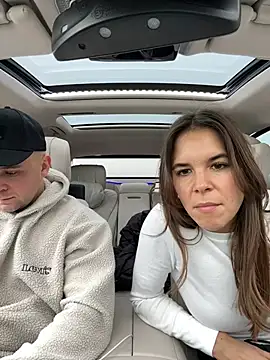 JuicyFruits93 online show from December 28, 1:06 pm