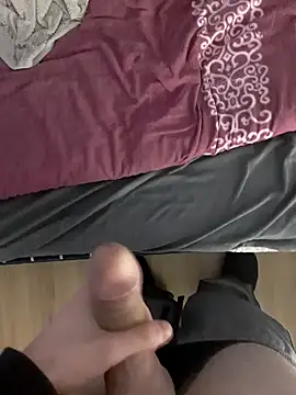 Snapshot of passion4it5 chatting on January 13, 2:53 pm passion4it5 online show from January 13, 2:53 pm