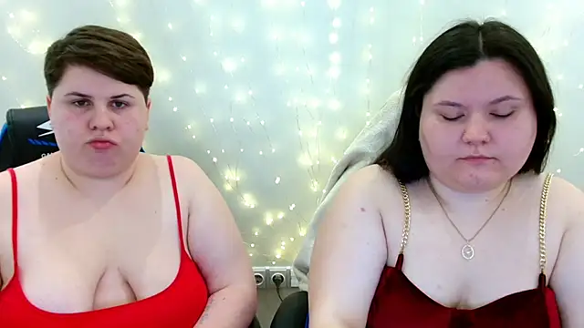 BeckyAndHellen online show from March 14, 11:59 am