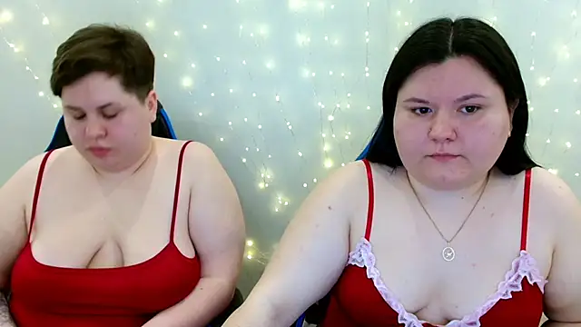 BeckyAndHellen online show from April 17, 12:30 pm
