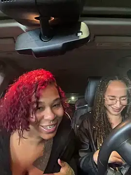 Shuggabutt online show from December 14, 5:40 am