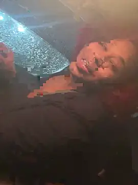 Shuggabutt online show from December 14, 8:45 am