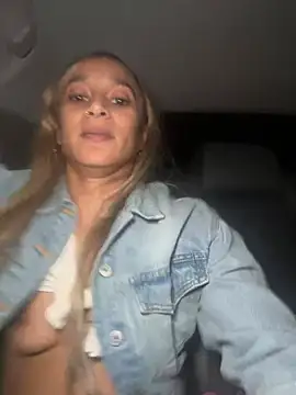 Shuggabutt online show from February 10, 3:57 am