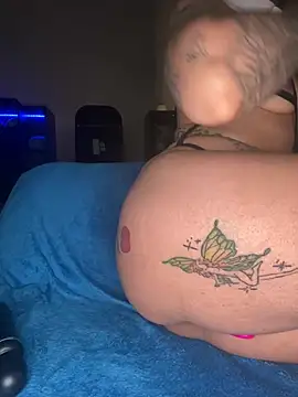 Shuggabutt online show from February 26, 3:08 pm