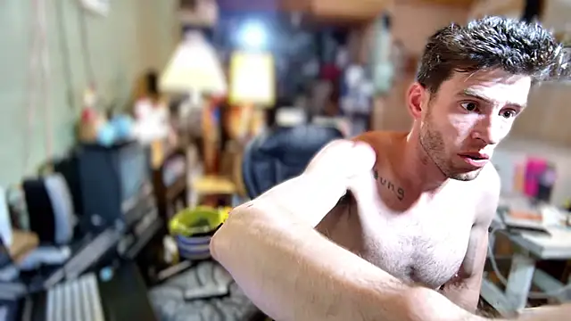 Snapshot of savageconfidence chatting on September 30, 9:03 am savageconfidence online show from September 30, 9:03 am