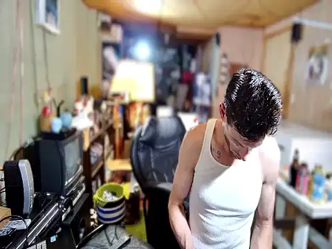 Snapshot of savageconfidence chatting on October 1, 9:04 am savageconfidence online show from October 1, 9:04 am