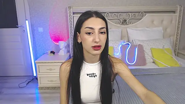 Snapshot of Lina_Robbins chatting on October 12, 9:47 pm Lina Robbins online show from October 12, 9:47 pm