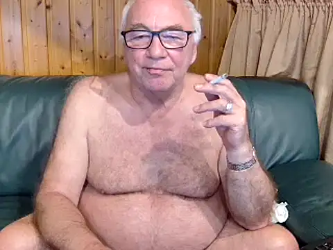 Snapshot of biggandybig chatting on March 11, 9:48 pm biggandybig online show from March 11, 9:48 pm