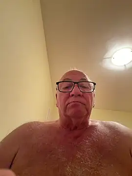 biggandybig online show from April 22, 8:32 pm