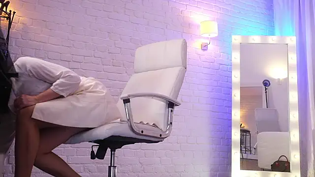 Snapshot of Nylon_Legs chatting on January 16, 10:03 pm Nylon Legs online show from January 16, 10:03 pm